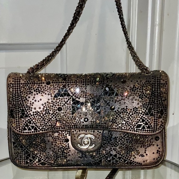 Chanel handbag - Picture 3 of 15